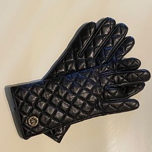 Michael Kors Quilted Gloves